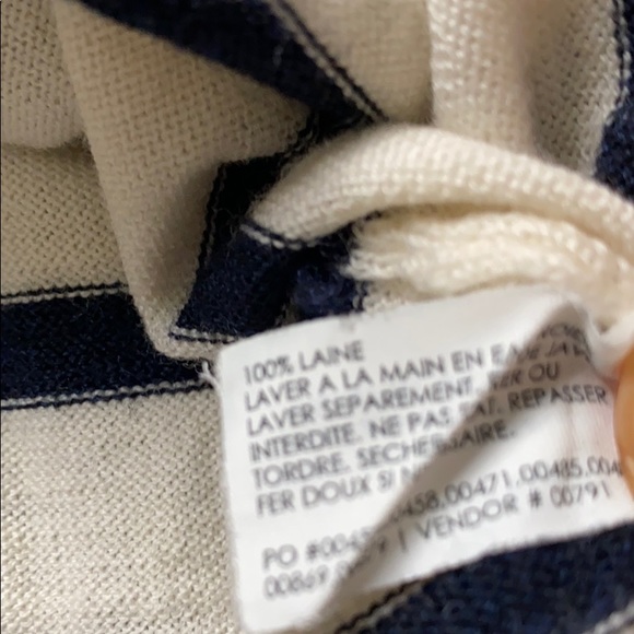 Club Monaco 100% Wool Ling Sleeve Sweater - Picture 5 of 5